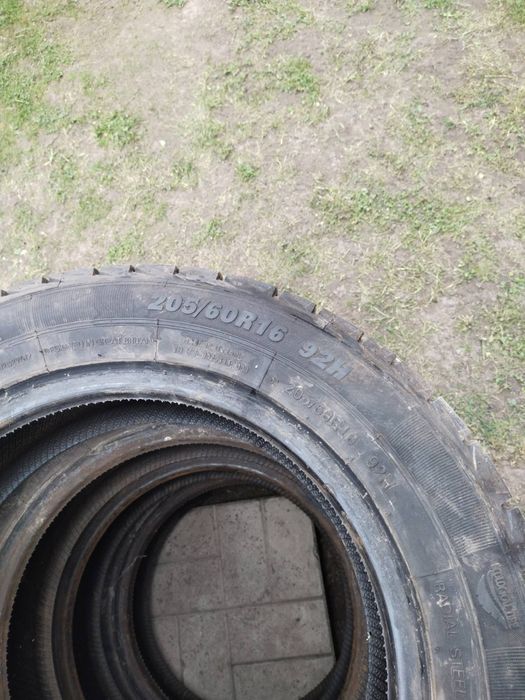 Продам автошини R16