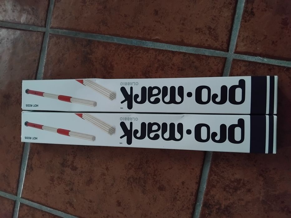 Pro Mark H-Rods baquetas/escovas