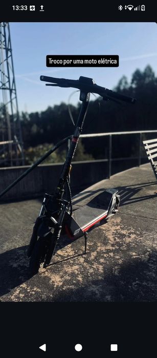 Trotinette eléctrica