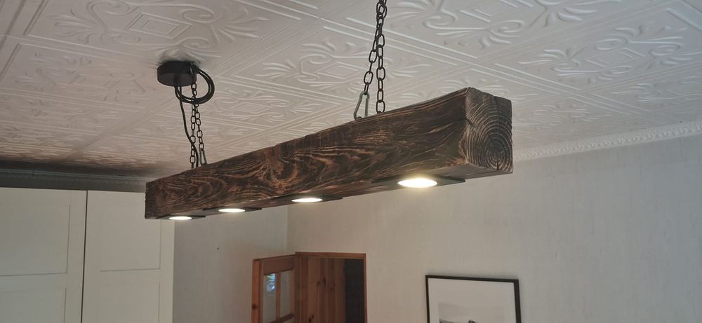 Lampa z belki drewnianej