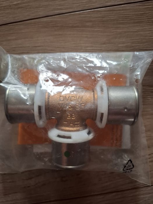 Trójnik Viega 32x3,2