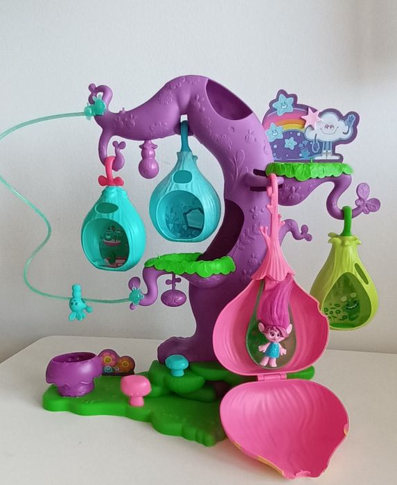 Trolls- Casa da Árvore