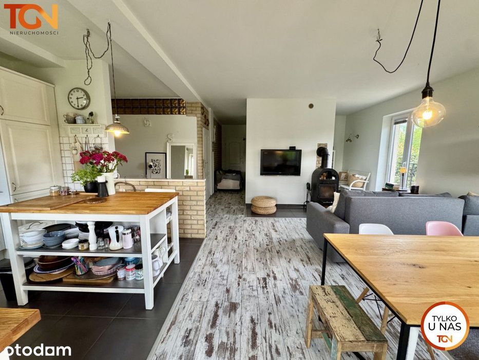 Dwupoziomowy Apartament z Ogródkiem / Teofilów
