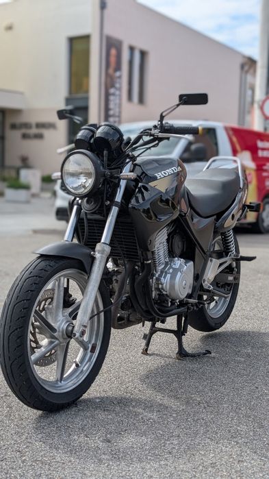 CB500 - Troco material Construção