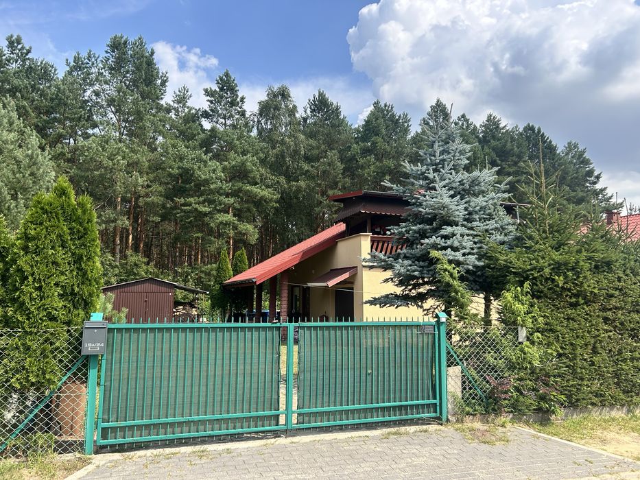 Sprzedam dzialke z domkiem murowanym calorocznym