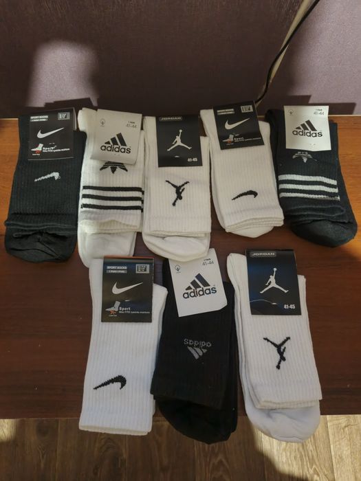 Продам новые носки