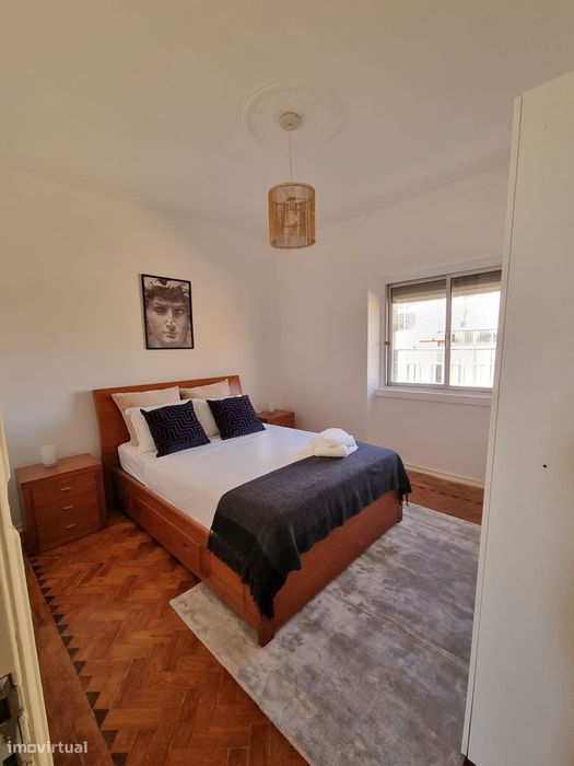 Apartamento T2+1 em Amora com sotão — Amora, Setúbal