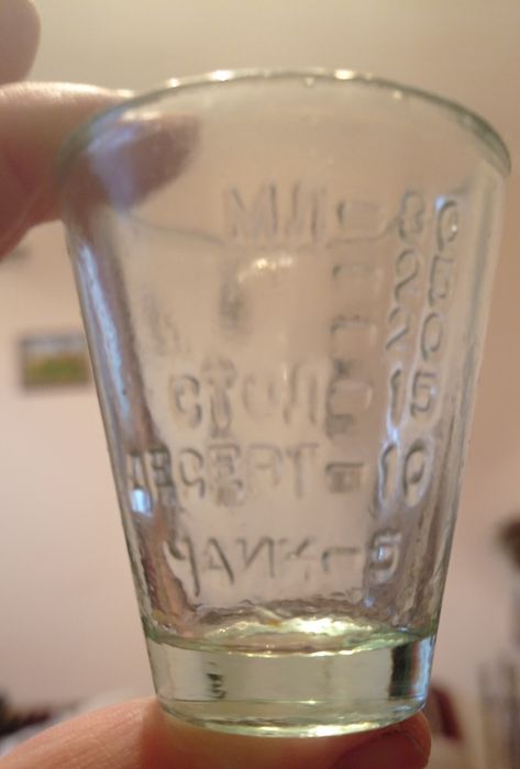 Стопка цветное стекло. Стопка мерная 50 грамм. Цена 7 коп. СССР