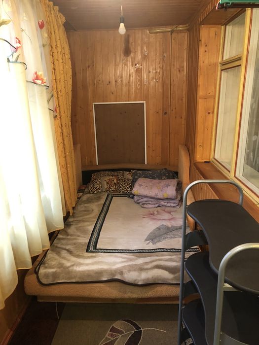 Здам квартиру, подобо, місяць, два. Метро Деміївська Документи ,