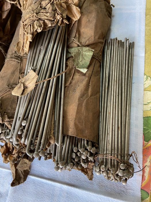 Спицы велосипедные советского производства (без ниппелей)