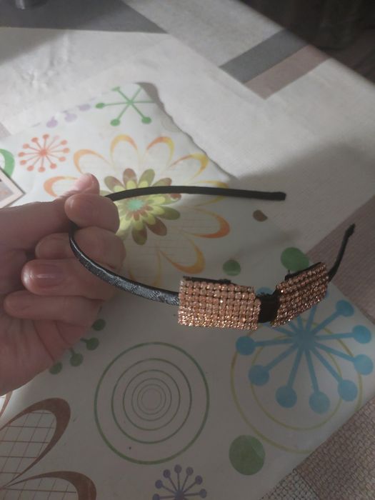 Обруч для волосся. Дівчинці.