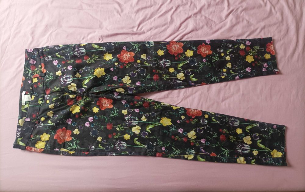 Spodnie w kwiaty H&M 36 S