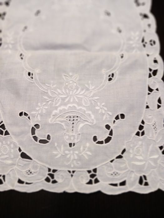 Congunto de 3 naperons  brancos de linho