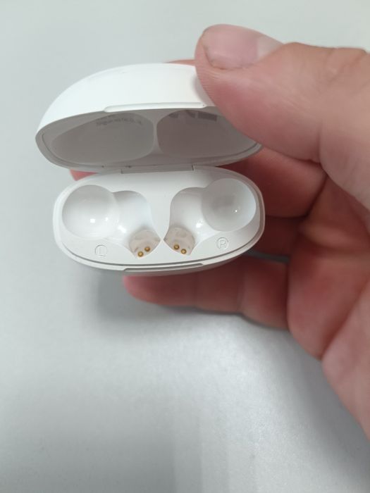 Бездротові навушники