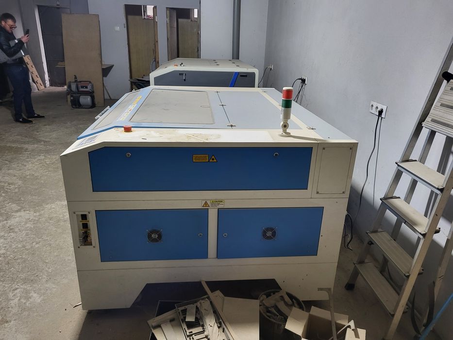 Лазерний станок СО2 ЧПУ