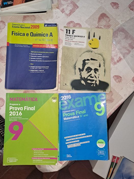 Manuais escolares
