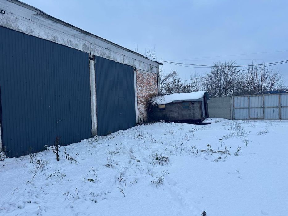 Склад / ангар 1300 м², високі стелі, заїзд фури, Лубни