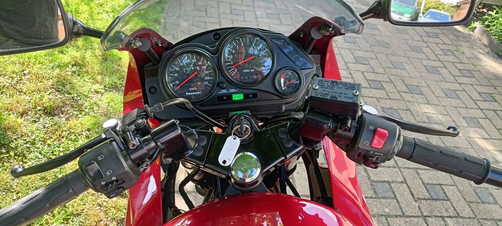 Kawasaki GPZ 500 S
