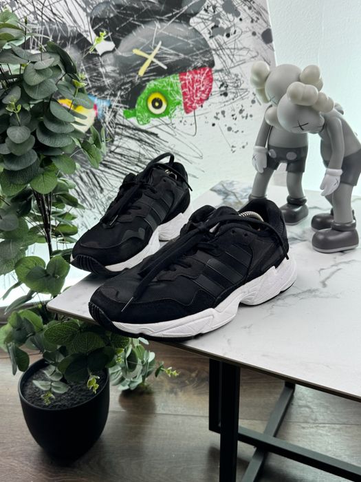 Кросівки Adidas Yung 96 40.5 розмір Е8802