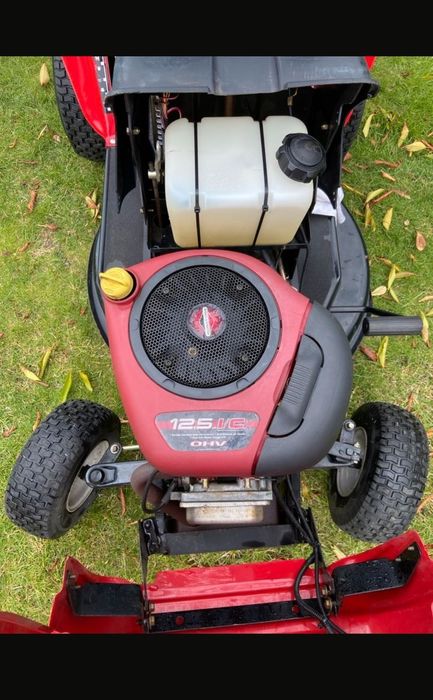 Kosiarka traktorek MTD 76 T z silnikiem Briggs&Stratton o mocy 12.5km