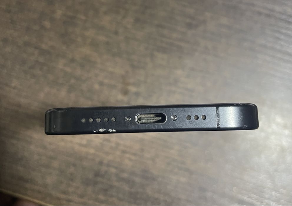 Продам iphone 15pro 128 gb black titanium