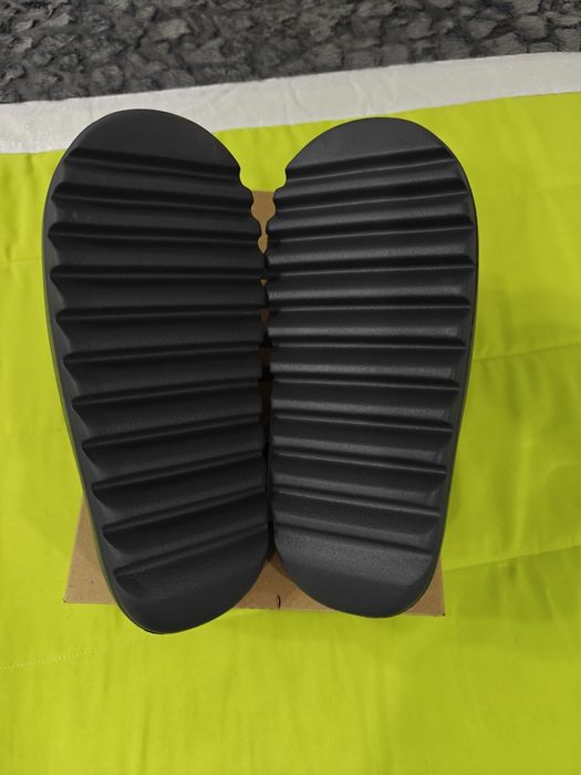 Yeezy slide slate grey