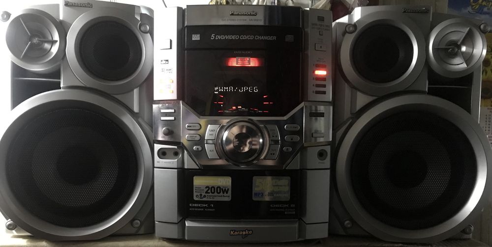 Музыкальный центр  Panasonic sa-vk61d(cd,dvd,mp3)