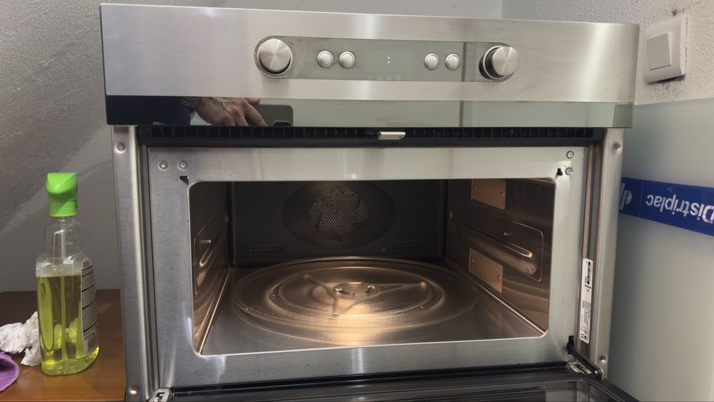 Forno turbo e micro-ondas embutidos da IKEA