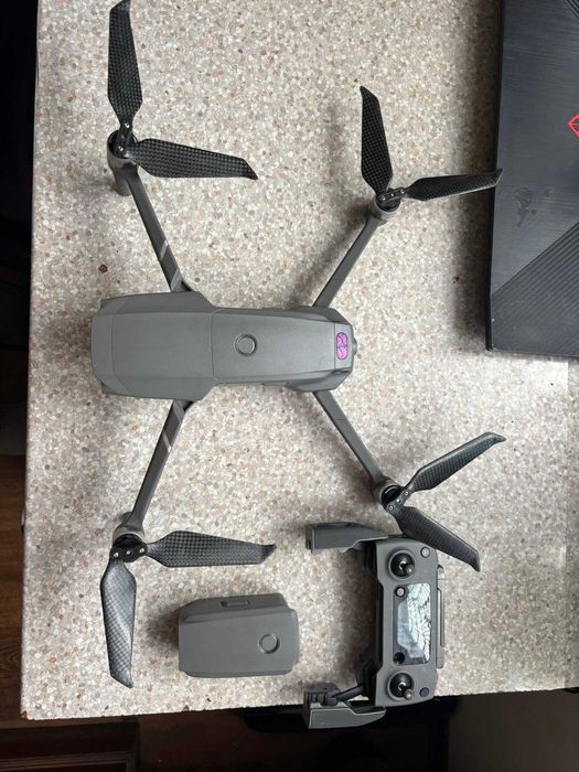 Dron DJI Mavic 2 Pro z dwoma bateriami, 6km zasięg