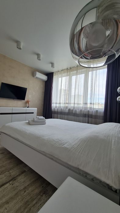 Подобово квартира студія Варшавський Виноградар Посуточно Варшавский