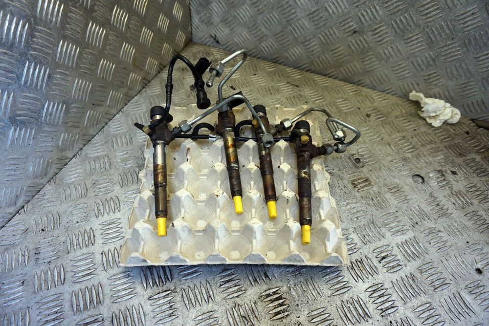 WTRYSKIWACZE WTRYSKI LAGUNA III PH1 1.5 DCI H8200294788 166009445R RENAULT 2007-2012