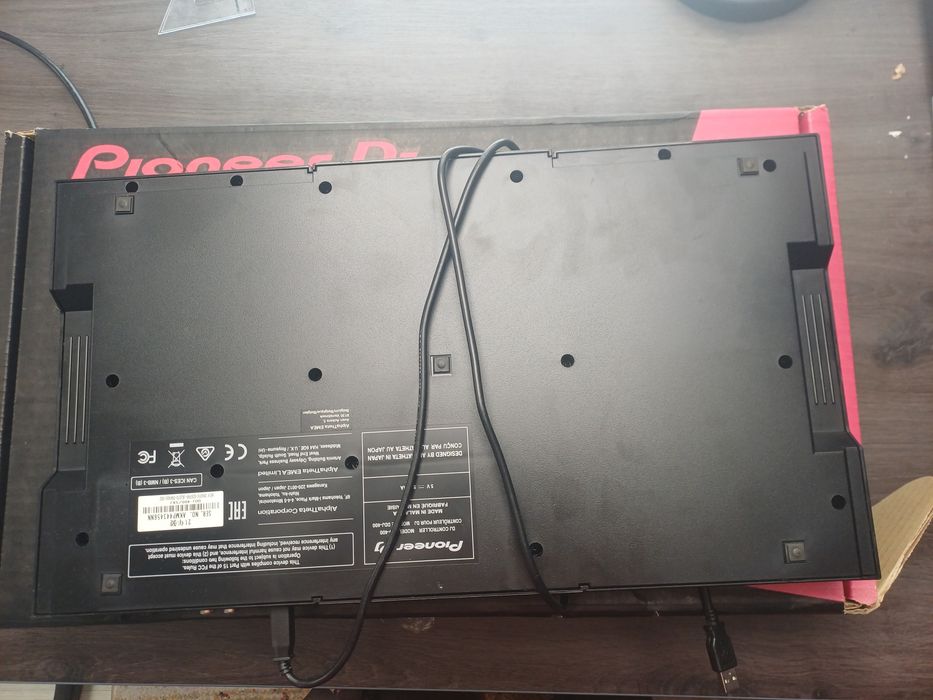 Pioneer DDJ-400.