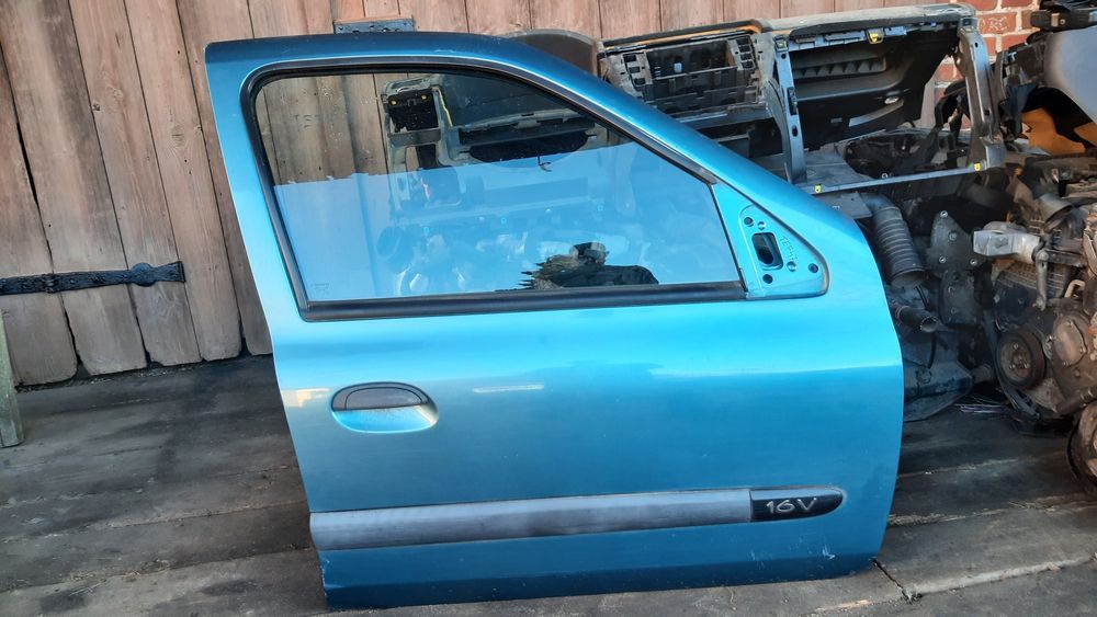 Renault Clio II fl Thalia 5 drzwi prawe przednie