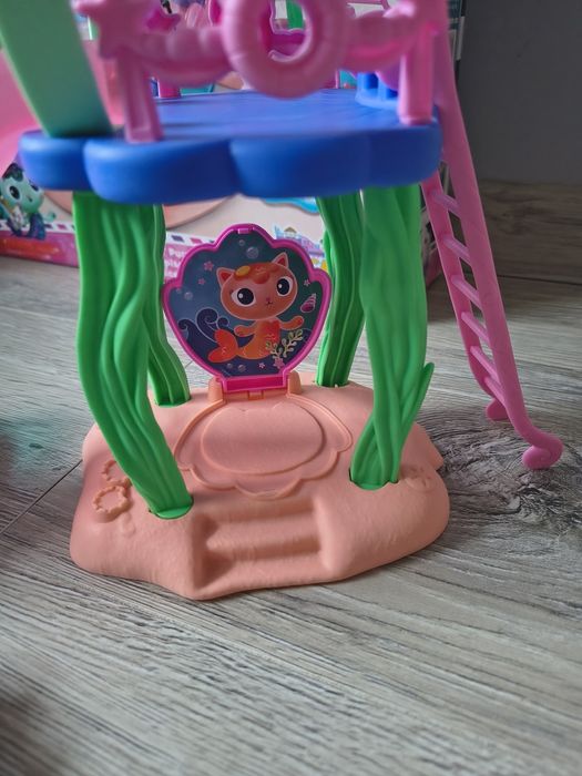 Zestaw Koci Domek Gabi basen z zjeżdżalnią