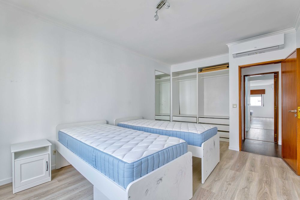 T3 Espaçoso com 135 m² em Massamá | Excelente Localização