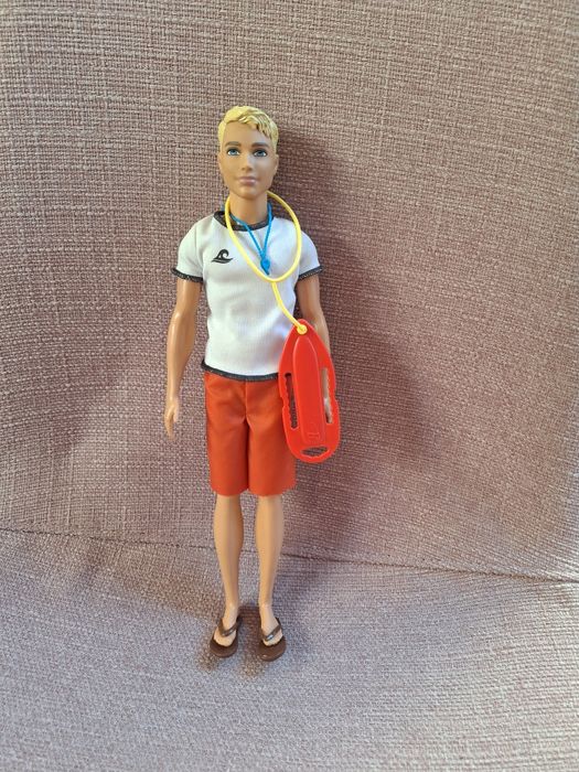 Zestaw Barbie z akcesoriami Ken ratownik i Ken Pan Młody