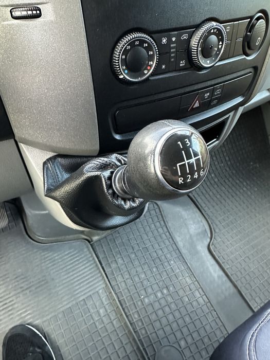 Volkswagen Crafter 2.0 2014 рік 266000 пробіг вантажний автомобіль