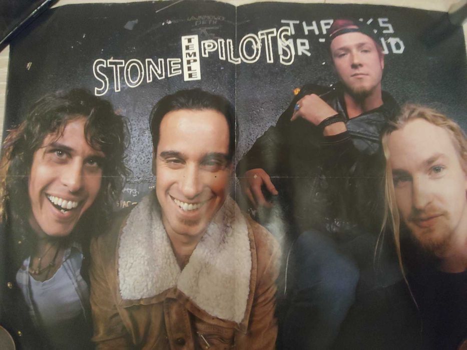 Плакаты,постеры рок металлика,аеросмит и т.д.