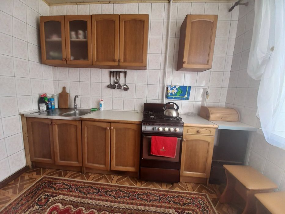 Продається 2 кімнатна квартира , вул. Олексія Хижняка