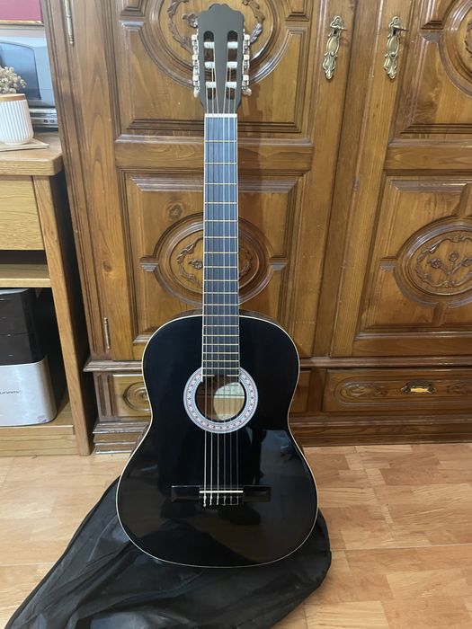 Guitarra acústica463519347345336322