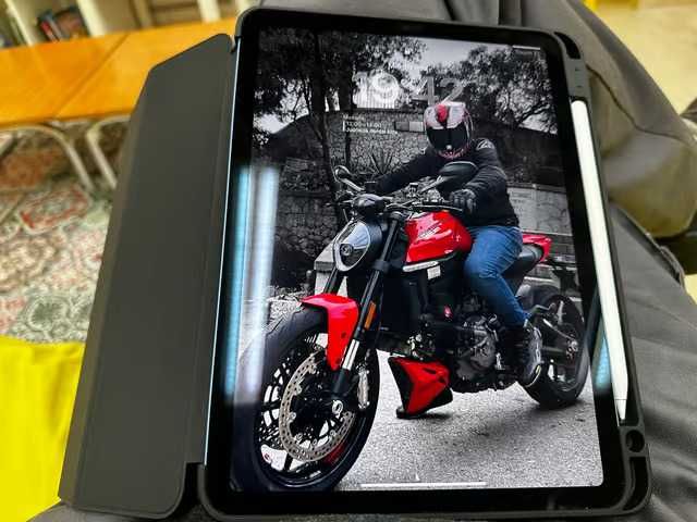 iPad Air 5 (2022, M1 series) + Acessórios