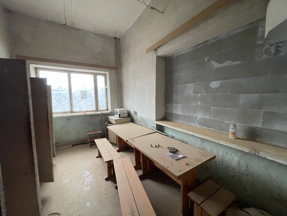 продаж комплексу будівель