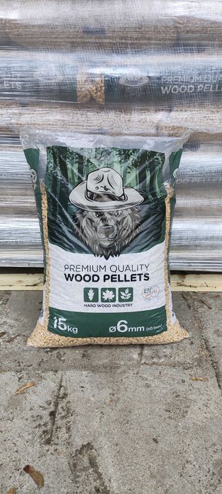 Pellet Drzewny Iglasty Liściasty Dostępny od Ręki A1 DIN WiNDA HDS