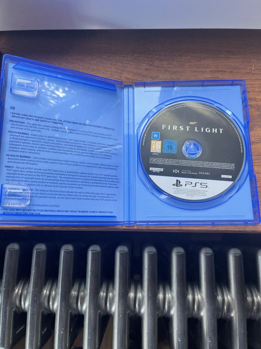 Gra PS5 First Light James Bond 007