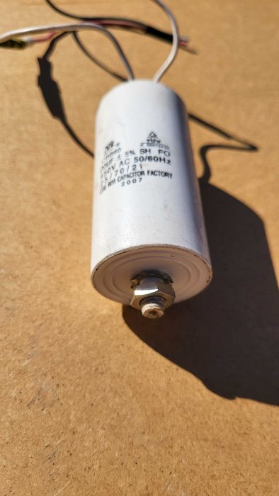 Kondensator CBB60 20mF 450V 50/60Hz pralki POLAR PDS 585