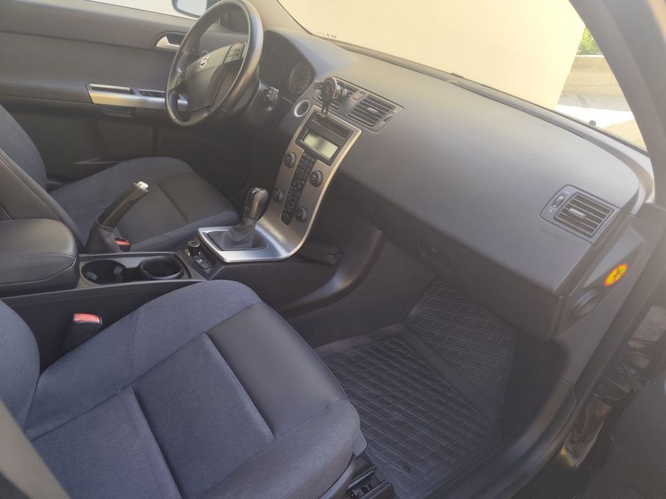 Vendo Volvo v50 2.0D