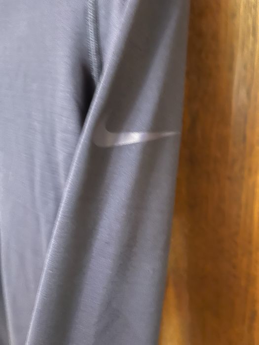 Спортивна кофта NIKE