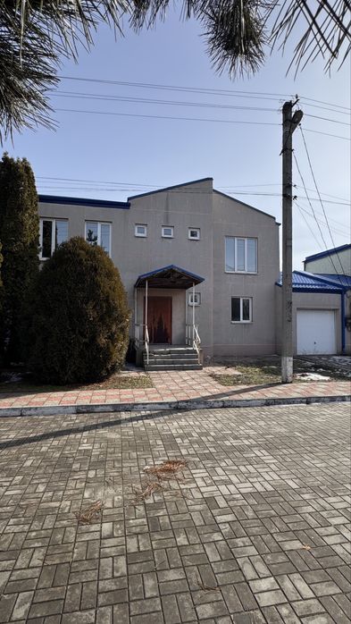 Продам 2х эт Дом в Котеджном городке на Голубом Озере.