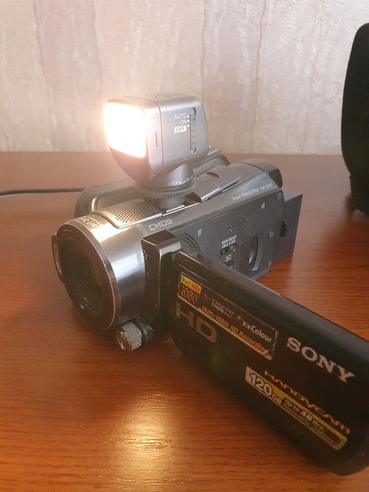 Відеокамера Sony HDR-SR12E