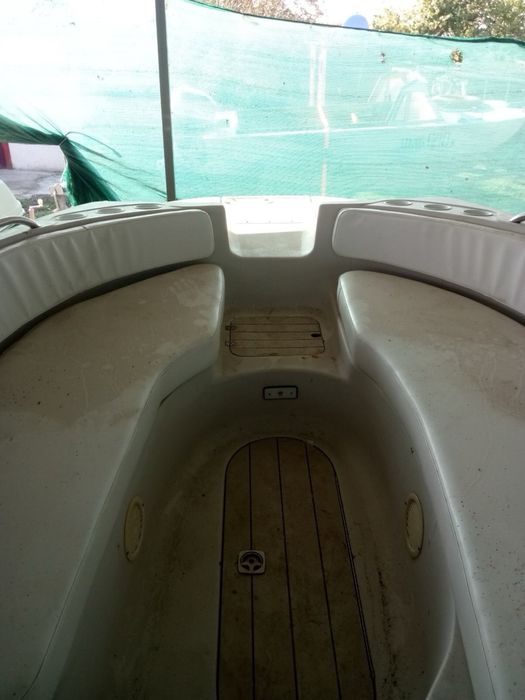 Катер пластиковий Crownline